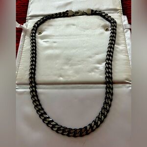 Men’s Chain Link Necklace.